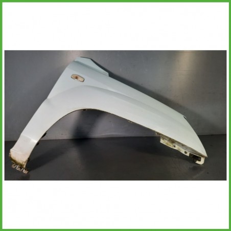 Parafango Anteriore Destra DX KIA SPORTAGE 2a Serie SUV 2004 2008 BIANCO Originale Usato