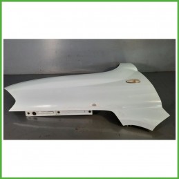 Parafango Anteriore Destra DX KIA SPORTAGE 2a Serie SUV 2004 2008 BIANCO Originale Usato