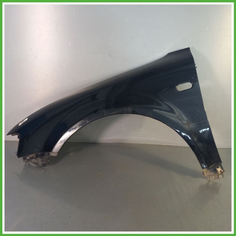 Parafango Anteriore Sinistra SX VOLKSWAGEN PASSAT 3B Berlina 1996 2003 BLU SCURO Z4 C9Z Originale Usato