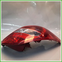 Fanale Fanalino Posteriore Destro DX HYUNDAI 924021J000 HYUNDAI i20 924021J000 Usato