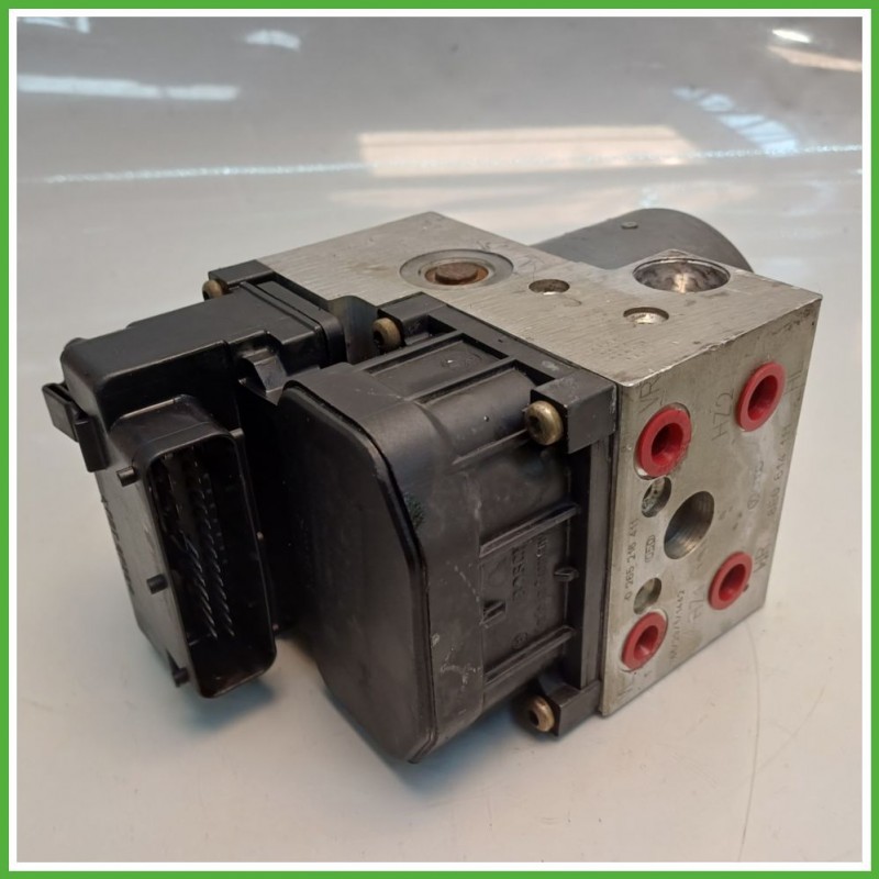 Centralina ABS Modulo Pompa BOSCH 0273004132 8E0614111AN VOLKSWAGEN PASSAT 3B Originale Usato