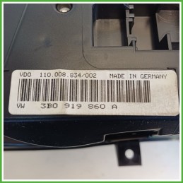 Quadro strumenti contachilometri tachimetro VDO 110.008.834/002 VOLKSWAGEN PASSAT 3B 1.8 3B0919860A