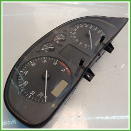 Quadro strumenti contachilometri tachimetro VDO 110.008.834/002 VOLKSWAGEN PASSAT 3B 1.8 3B0919860A