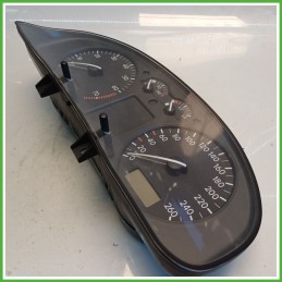 Quadro strumenti contachilometri tachimetro VDO 110.008.834/002 VOLKSWAGEN PASSAT 3B 1.8 3B0919860A