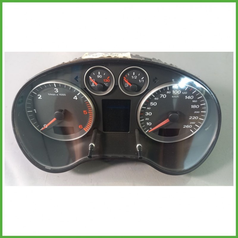 Quadro strumenti contachilometri tachimetro VDO 110.080.297/024 AUDI A3 8P 2.0 16V TDI 8P0920931E
