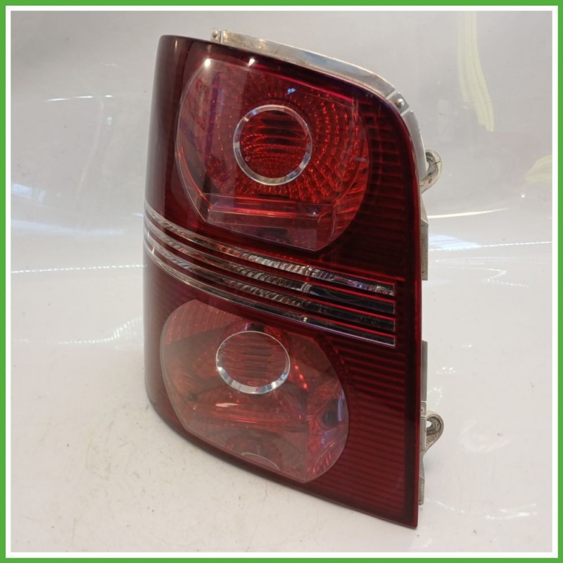 Fanale Fanalino Posteriore Sinistro SX HELLA VOLKSWAGEN TOURAN 1T 1T0945095G Usato