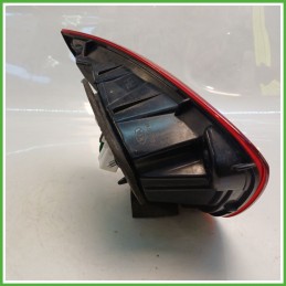 Fanale Fanalino Posteriore Destro DX KIA RIO 3a Serie 924041W200 Usato