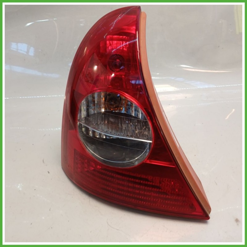 Fanale Fanalino Posteriore Sinistro SX VALEO X65PH2 RENAULT CLIO 2a Serie 8200917488 Usato