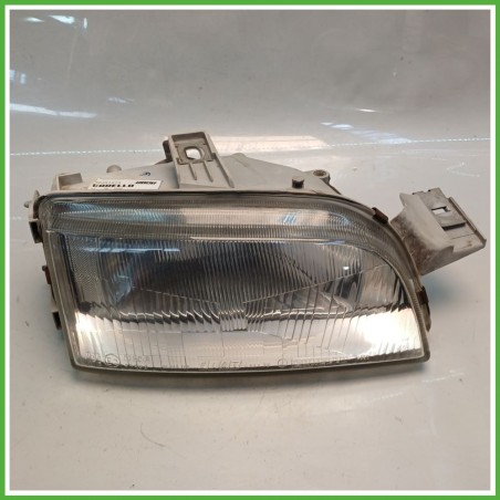 Faro Fanale Proiettore Anteriore Destro DX CARELLO 39760381 FIAT PUNTO 1a Serie 46481413 Usato
