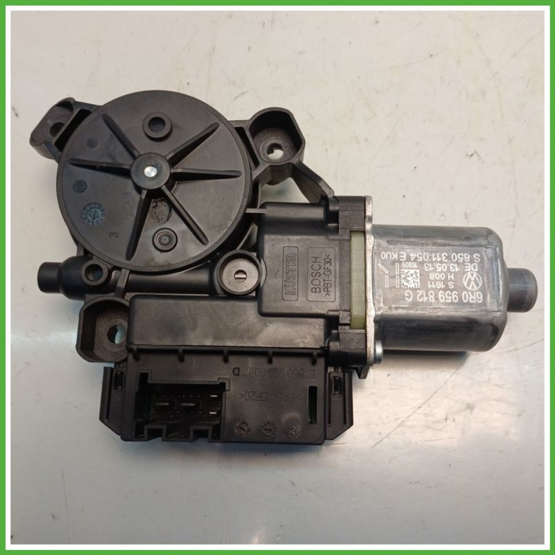 Motorino Alzavetro Posteriore Destro DX VOLKSWAGEN POLO 6R 5 Porte 6R0959812G 2009 2012 BOSCH 0130822533