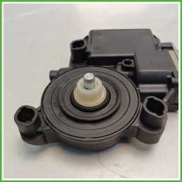 Motorino Alzavetro Posteriore Destro DX VOLKSWAGEN POLO 6R 5 Porte 6R0959812G 2009 2012 BOSCH 0130822533