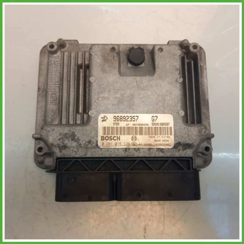 Centralina Motore Iniezione ECU BOSCH 0281015176 CHEVROLET (DAEWOO) CAPTIVA C100 2.0 16V 110kw 96892357 2006 2011