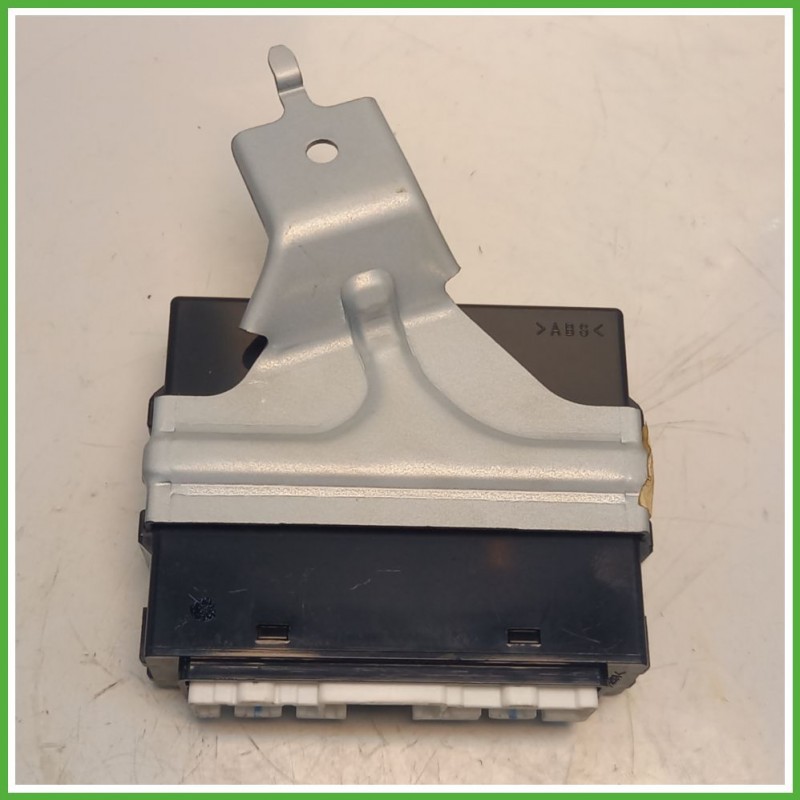 Centralina Chiusura Centralizzata MITSUBISHI X1T80675M MAZDA CX-7 2.2 EH63675DZ 2009 2013