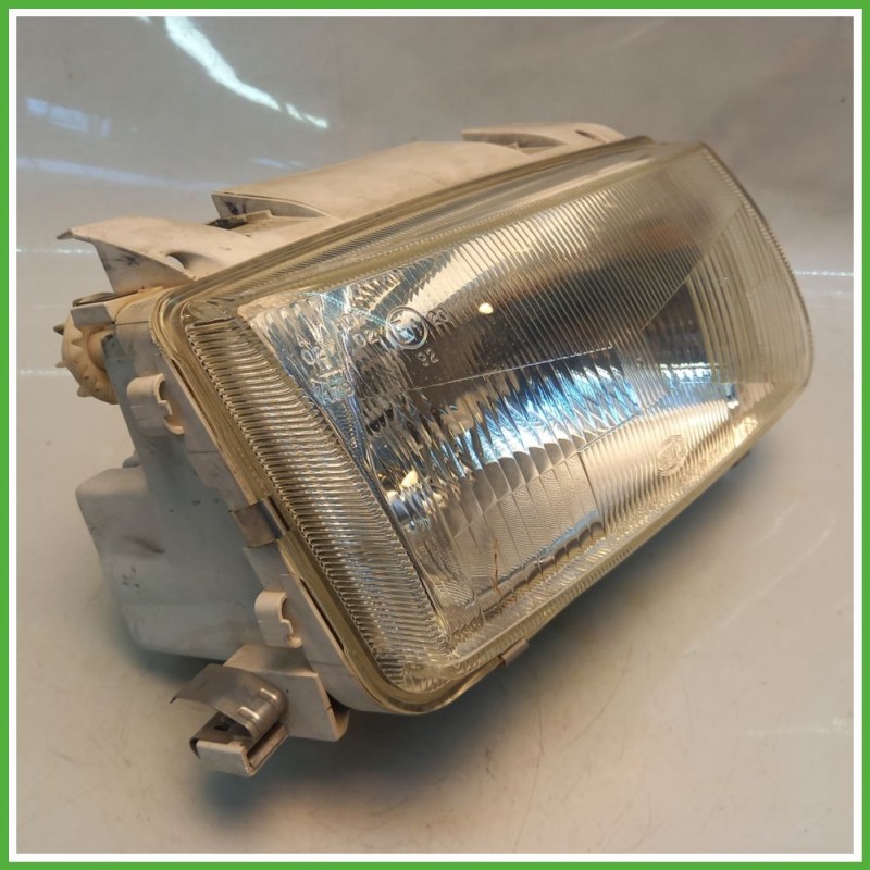 Faro Fanale Proiettore Anteriore Destro DX HELLA 962496-00 VOLKSWAGEN POLO 3a Serie 6N1941016 Usato