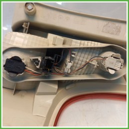 Fanale Fanalino Posteriore Sinistro SX VALEO RENAULT SCENIC 3a Serie 265550014R Usato