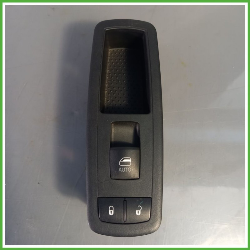 Comandi Alzavetri FIAT FREEMONT 24 2.0 K68084002AB 2011 CHRYSLER 10017667