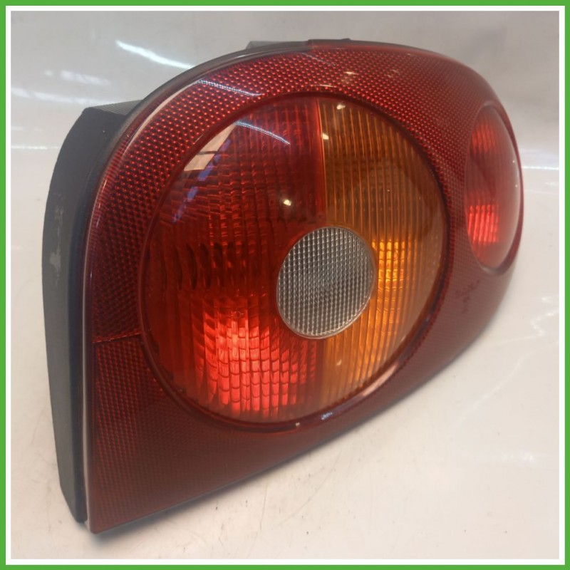 Fanale Fanalino Posteriore Sinistro SX VALEO RENAULT MEGANE 1a Serie 7701040608 Usato