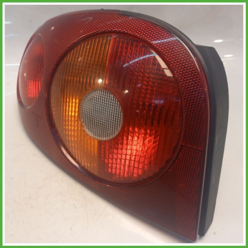 Fanale Fanalino Posteriore Destro DX VALEO RENAULT MEGANE 1a Serie 7701040606 Usato