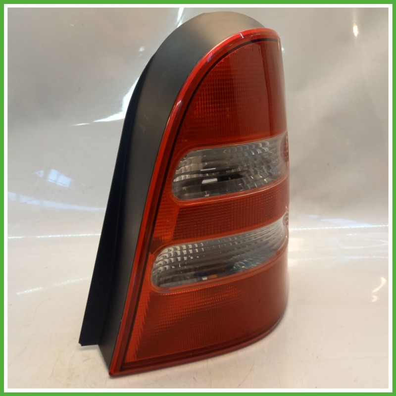 Fanale Fanalino Posteriore Destro DX ULO MERCEDES-BENZ Classe A W168 A1688202864 Usato