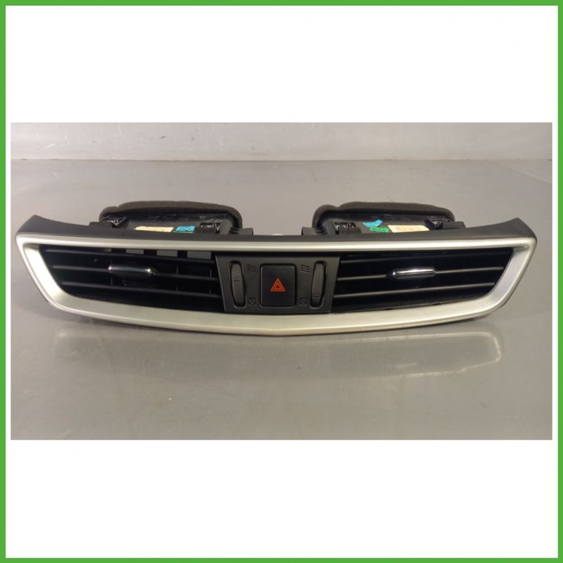 Bocchetta Climatizzazione Cruscotto Centrale NISSAN QASHQAI J11E 5 Porte 687504EA0A 2014 2018 NISSAN 687504EA0A