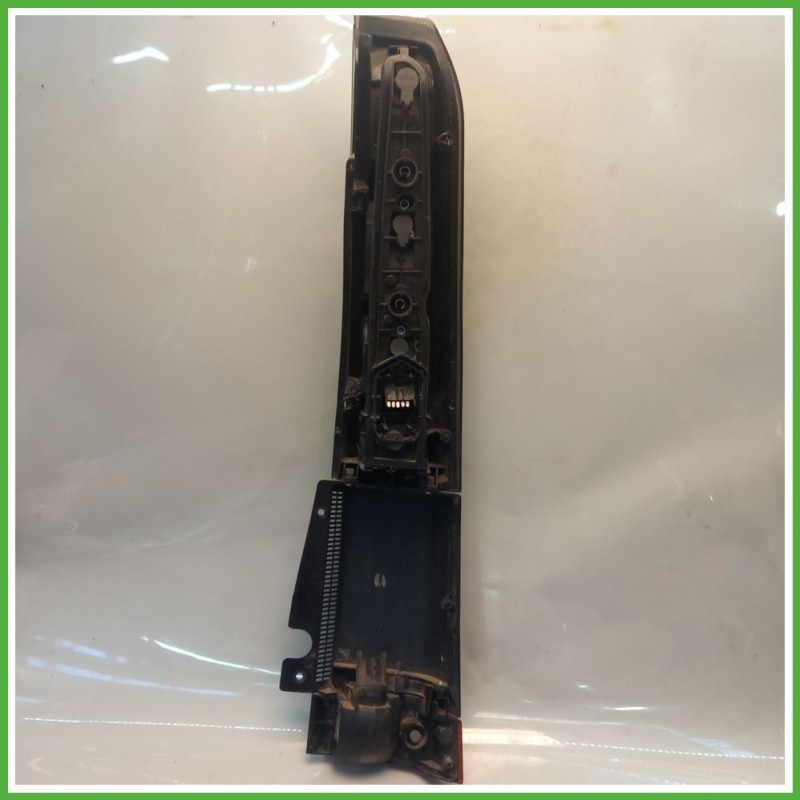 Fanale Fanalino Posteriore Sinistro SX OPEL MERIVA X03 93184712 Usato