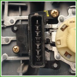 Fanale Fanalino Posteriore Sinistro SX TOYOTA YARIS FRP 815610D070 Usato