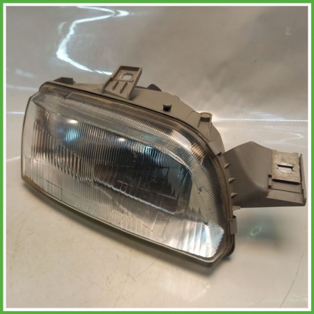 Faro Fanale Proiettore Anteriore Destro DX FIAT PUNTO 1a Serie 46402649 Usato