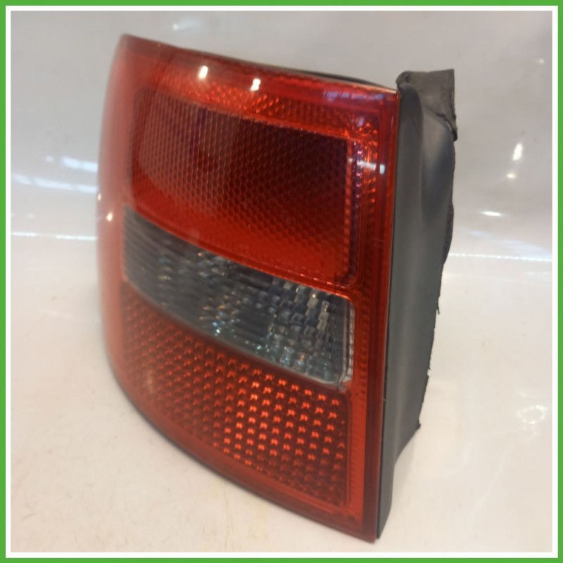 Fanale Fanalino Posteriore Sinistro SX AUDI A6 4B 4B9945095F3FZ Usato