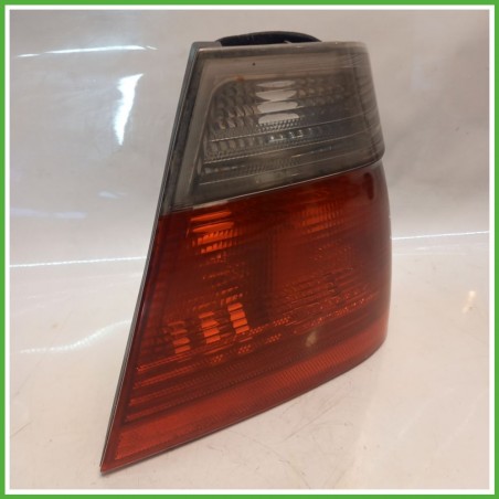 Fanale Fanalino Posteriore Destro DX BMW Serie 3 E46 63218364922 Usato