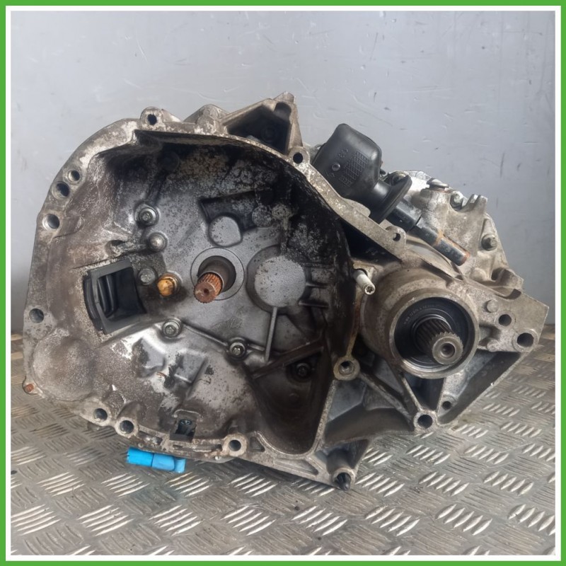Cambio Manuale RENAULT CLIO 2a Serie 1.2 D7FH7 Originale Usato