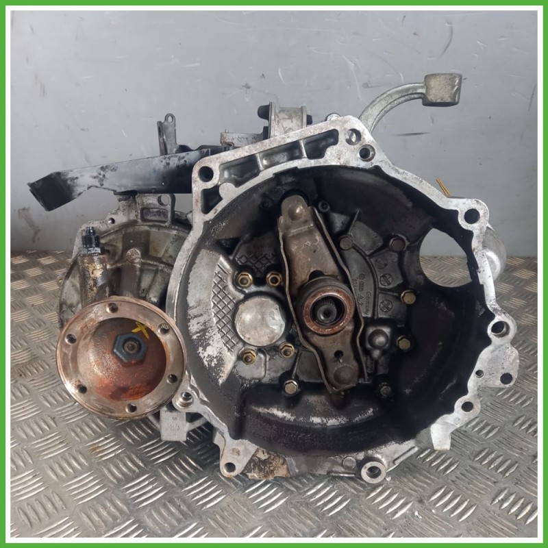 Cambio Manuale VOLKSWAGEN LUPO 6X 1.4 TDI AMF Originale Usato