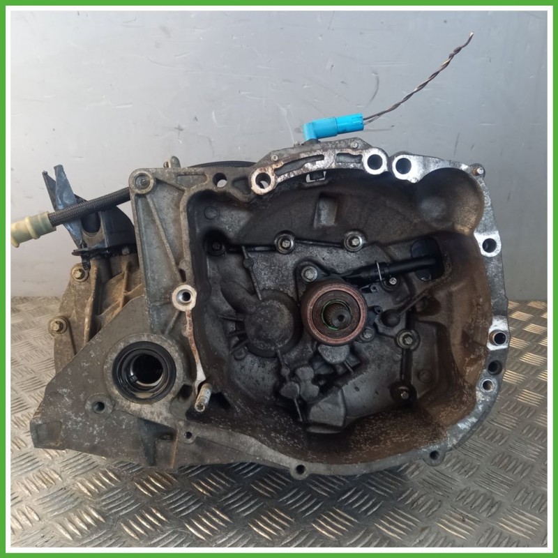 Cambio Manuale RENAULT CLIO 3a Serie 1.2 16V D4FD7 Originale Usato
