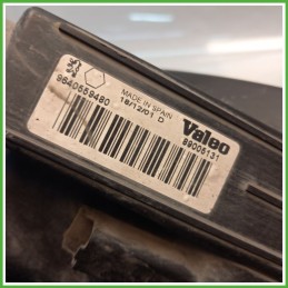 Faro Fanale Proiettore Anteriore Destro DX VALEO 89005131 PEUGEOT 206 620663 Usato