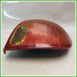 Fanale Fanalino Posteriore Destro DX TOYOTA 8454 TOYOTA YARIS FRP 815510D070 Usato