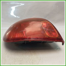 Fanale Fanalino Posteriore Sinistro SX TOYOTA 8454 TOYOTA YARIS FRP 815610D070 Usato