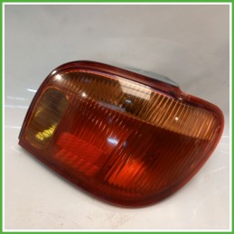 Fanale Fanalino Posteriore Destro DX TOYOTA YARIS FRP 815510D070 Usato