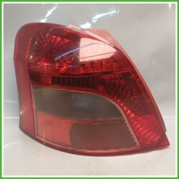 Fanale Fanalino Posteriore Destro DX TOYOTA 1582 TOYOTA YARIS 815510D110 Usato