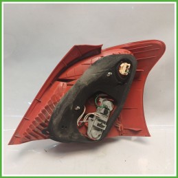 Fanale Fanalino Posteriore Destro DX TOYOTA 1582 TOYOTA YARIS 815510D110 Usato
