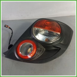 Fanale Fanalino Posteriore Destro DX CHEVROLET (DAEWOO) AVEO T300 96830986 Usato