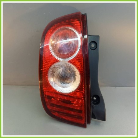 Fanale Fanalino Posteriore Sinistro SX VALEO NISSAN MICRA K12E 26555AX720 Usato