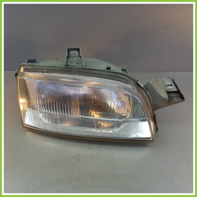 Faro Fanale Proiettore Anteriore Destro DX HELLA 14259800 FIAT PUNTO 1a Serie 7732118 Originale Usato