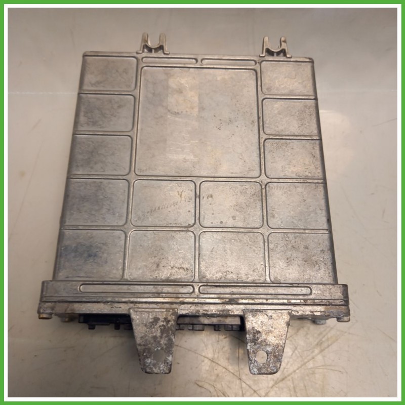Centralina Motore Iniezione ECU BOSCH 0261203554/555 AUDI A4 8D 1.6 74kw 3B0907557E 1994 2000