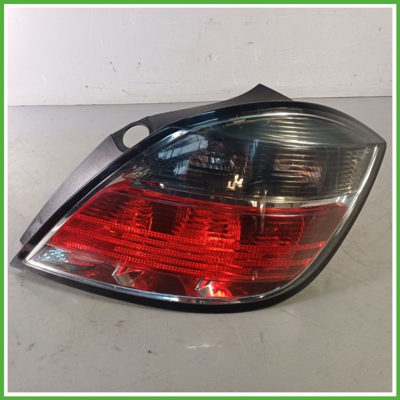 Fanale Fanalino Posteriore Destro DX OPEL ASTRA A04 93190305 Usato