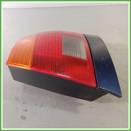 Fanale Fanalino Posteriore Destro DX AUDI A4 8D 8D0945096F Usato