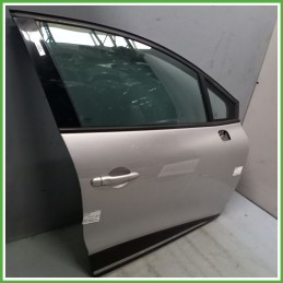 Porta Portiera Sportello Anteriore Destra DX GRIGIO CHIARO RENAULT CLIO 4a Serie Station Wagon 2012 2016 Originale Usato