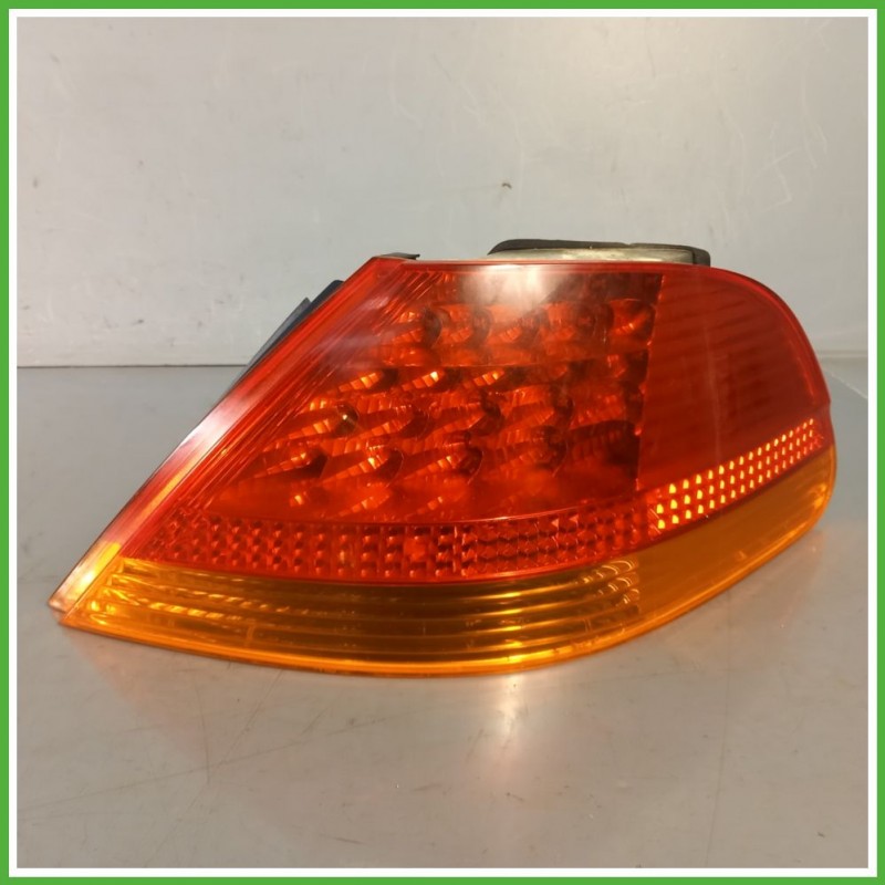 Fanale Fanalino Posteriore Destro DX BMW Serie 7 E65/E66 63217164734 Usato