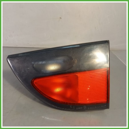 Fanale Fanalino Posteriore Destro DX RENAULT MEGANE 1a Serie 7701042633 Usato
