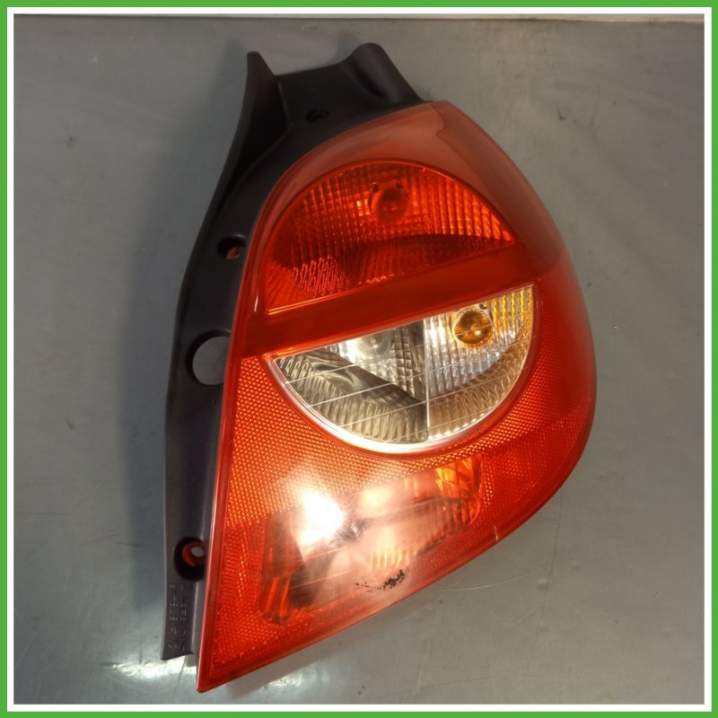 Fanale Fanalino Posteriore Destro DX RENAULT CLIO 3a Serie 8200459960 Usato
