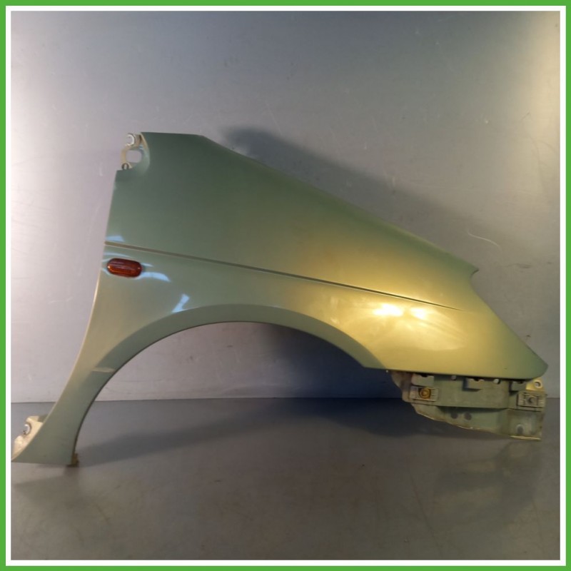 Parafango Anteriore Destra DX RENAULT SCENIC Monovolume 1999 2003 VERDE NV191 STEPPE BC Originale Usato