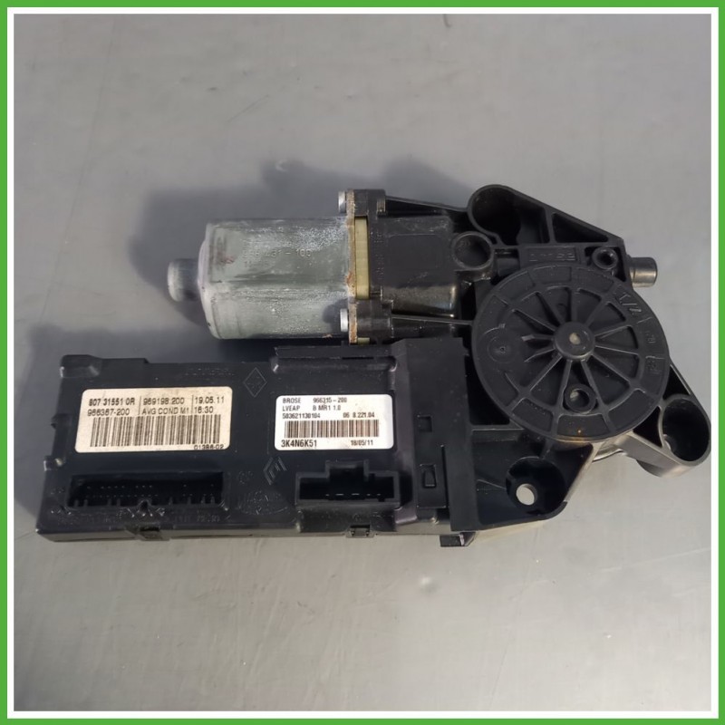 Motorino Alzavetro Anteriore Sinistro SX RENAULT MEGANE 3a Serie 5 Porte 807318814R 2008 2012 BROSE 366315-200
